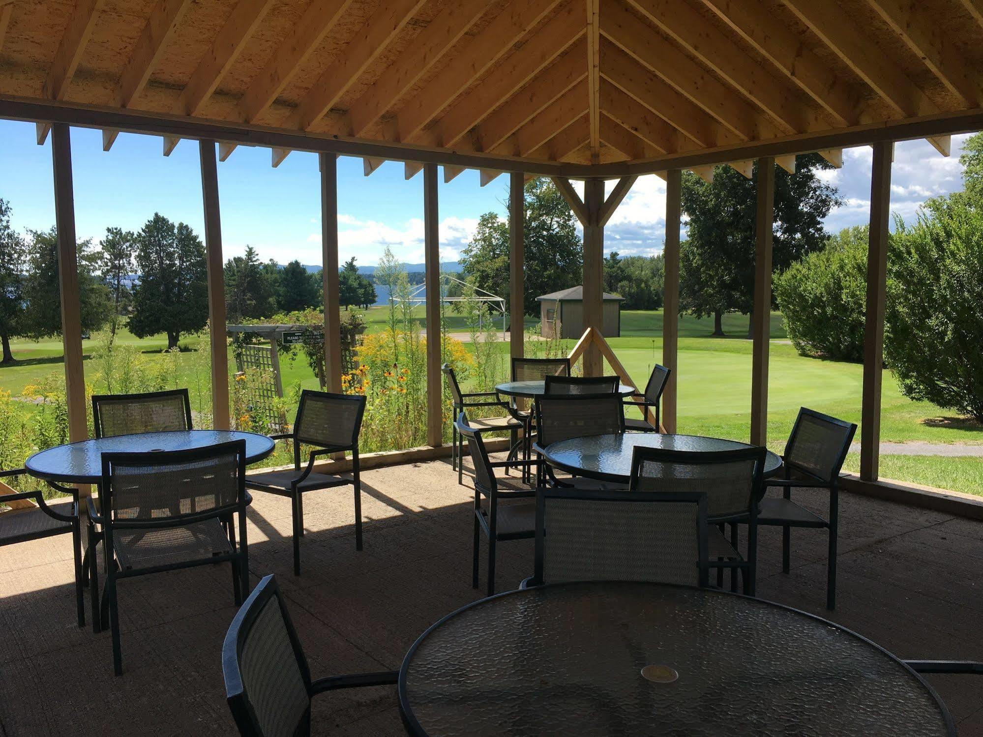 Bluff Point Golf Resort Plattsburgh Exterior foto