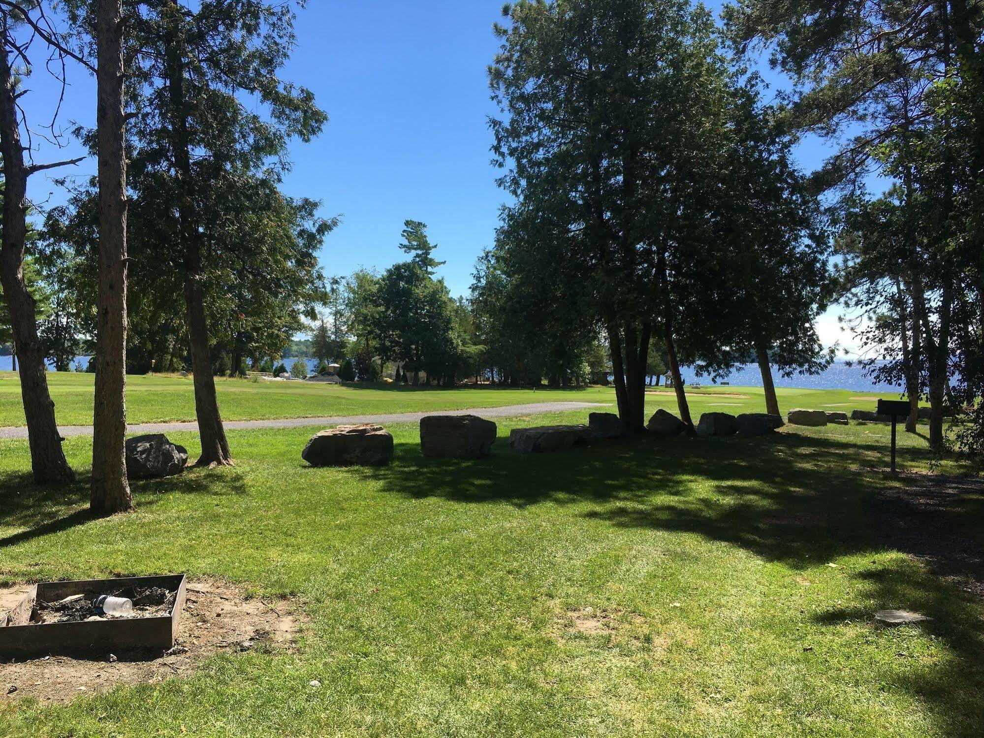 Bluff Point Golf Resort Plattsburgh Exterior foto